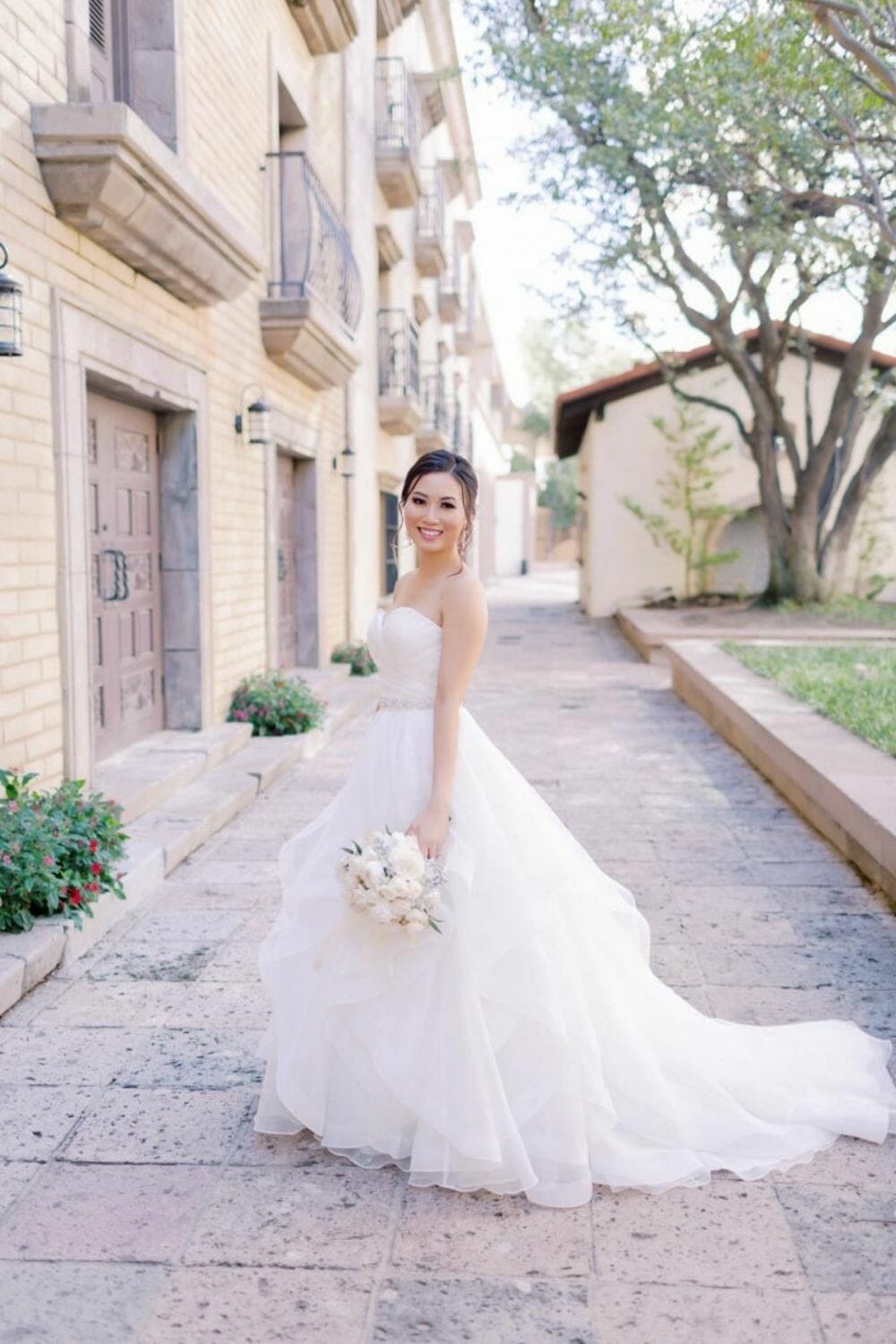 Tulle Ball Gown Wedding Dress photo by Nhan Nguyen Photography